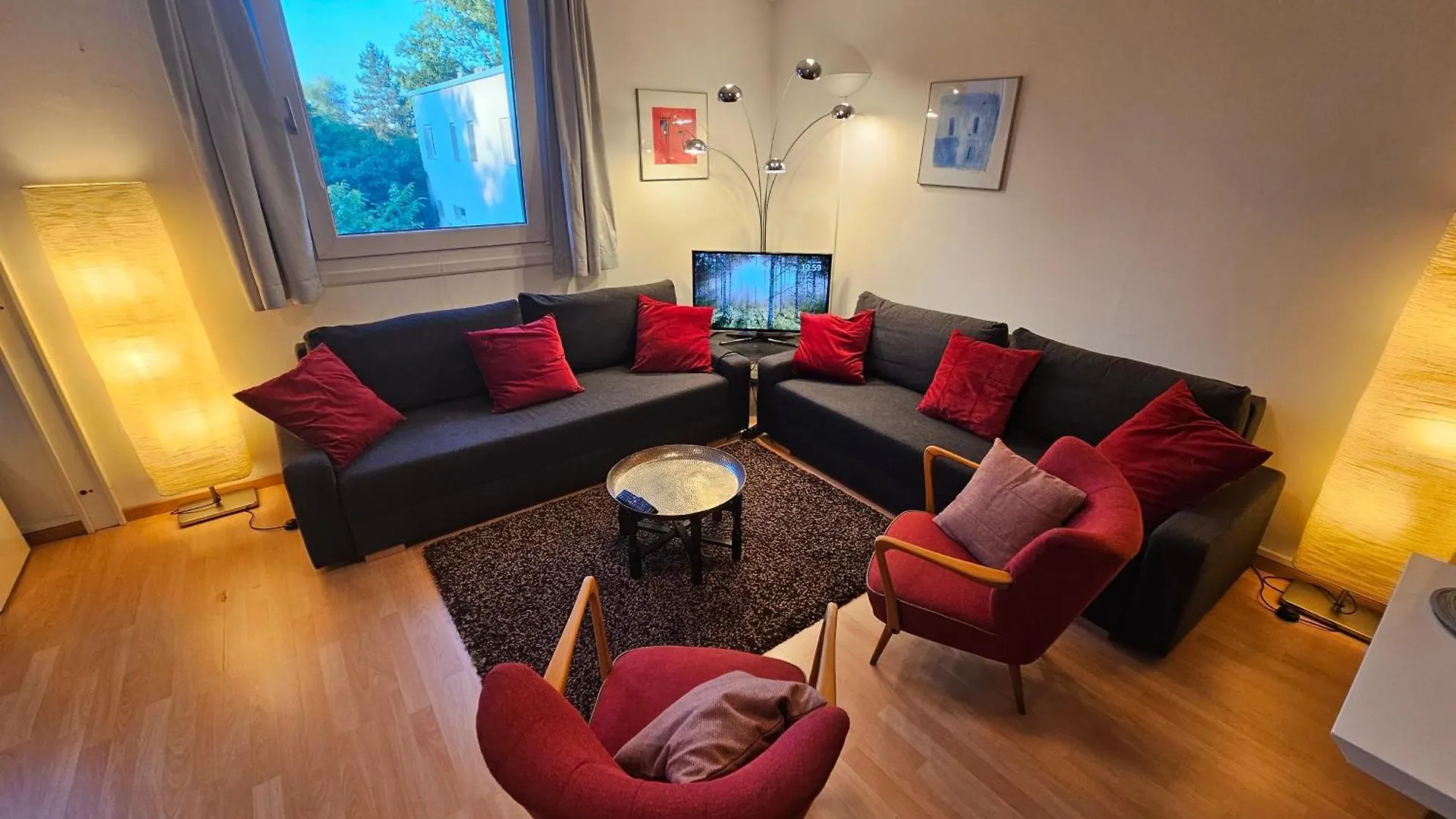 Yuki\'S Place - Un-Vic, Danube Beach And Subway Near To Downtown Vienna contacts