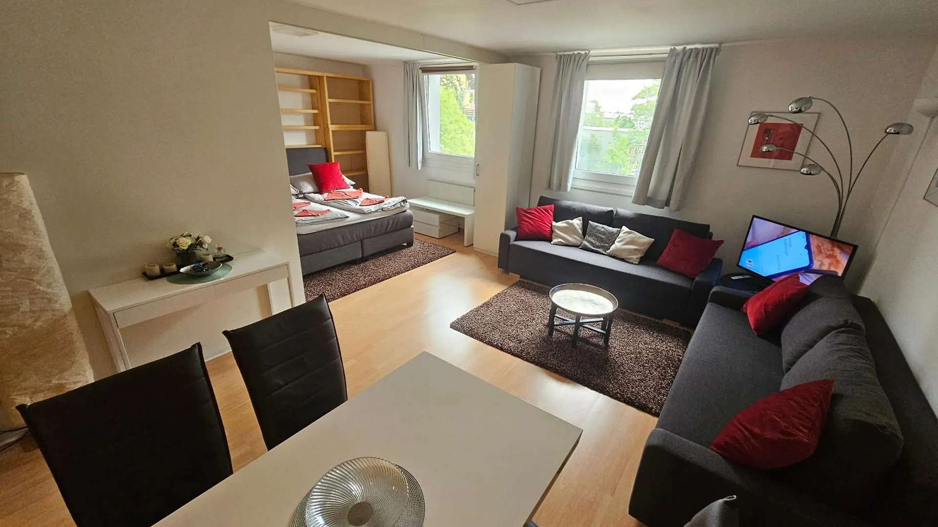 Yuki'S Place - Un-Vic, Danube Beach And Subway Near To Downtown Vienna Apartment